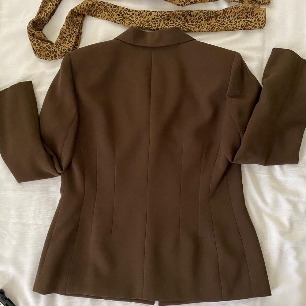 Petite pants suit with scarf - Picture 5 of 16